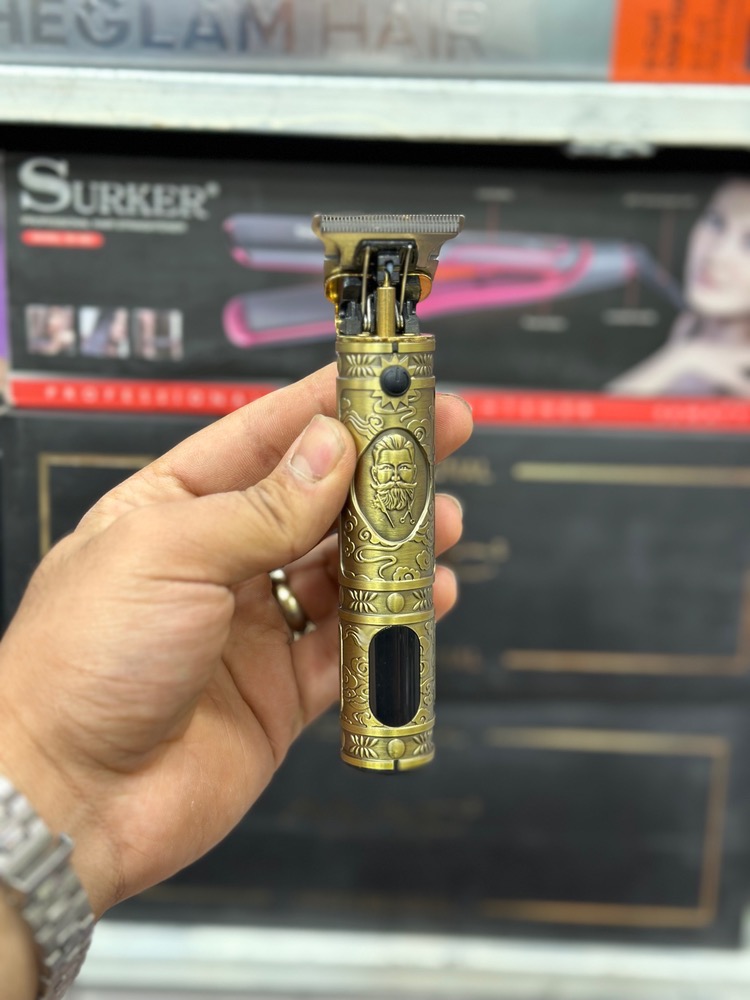 ماشین اصلاح و خط‌زن حرفه‌ای کیمی مدل Kemei KM-700Y